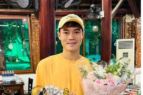 Đường tình của 'ông chủ biệt thự' Hải Dương: Lẻ bóng gần 3 năm, dự đám cưới ai cũng bị giục tuyển người yêu