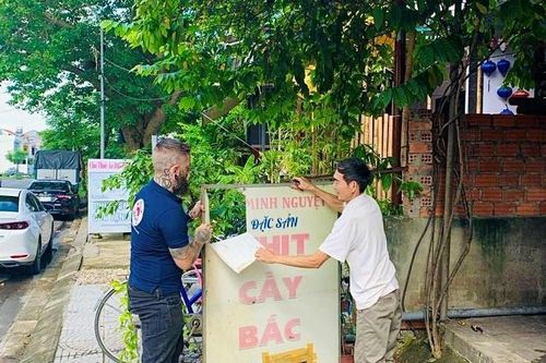FOUR PAWS cùng với TP Hội An đóng cửa thành công nhà hàng thịt chó, mèo