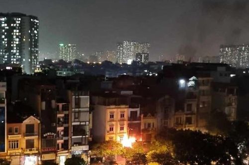 Hai vụ cháy cùng giờ ở quận Thanh Xuân và Hoàng Mai