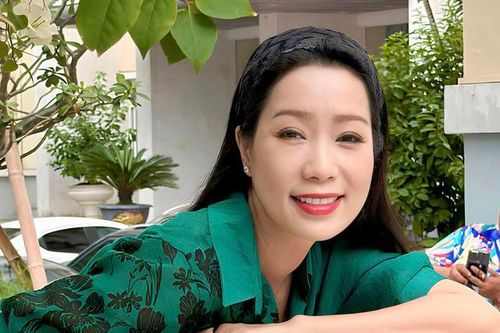 Cuộc sống viên mãn của Á hậu đầu tiên nhận danh hiệu NSND