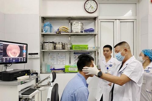 Phục hồi xương vùng mặt vỡ nát cứu thanh niên sau tai nạn