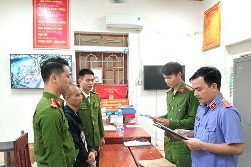 Vừa ra tù 2 ngày tiếp tục bị khởi tố