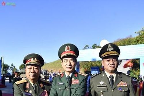 Giao lưu hữu nghị quốc phòng biên giới Việt Nam-Lào-Campuchia lần thứ nhất chính thức bắt đầu