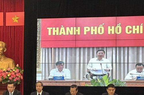 Đồng nhất tự chủ đại học với tự chủ tài chính gây nhiều khó khăn