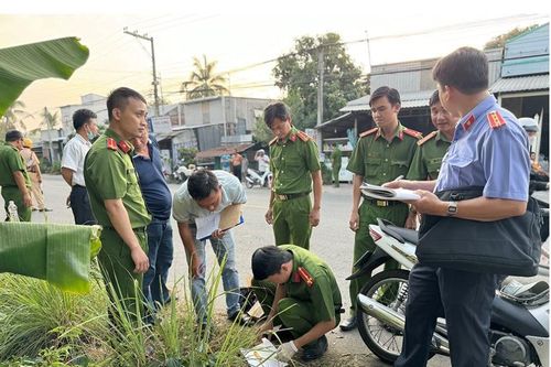 Nghi ngoại tình, chồng dùng dao giết vợ