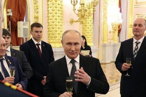 NÓNG trong tuần: Ông Putin tuyên bố một lý do chính dẫn đến xung đột ở Ukraine