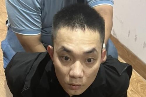 Bắt quả tang đối tượng mua bán ma túy có tàng trữ súng ngắn