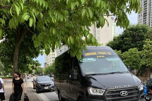 Xe hợp đồng 'trá hình': Hãy quản, chứ đừng cấm!