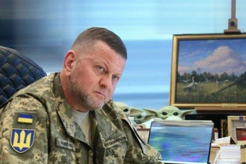 Tổng Tư lệnh Ukraine lên tiếng về thiết bị 'lạ' phát hiện trong văn phòng