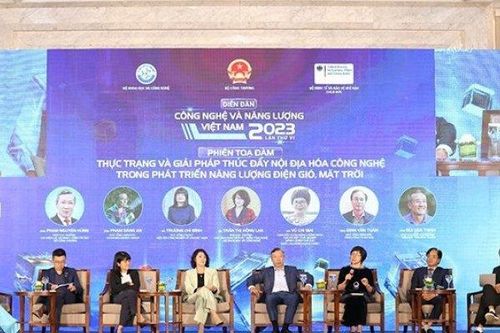 Tiềm năng phát triển bền vững điện mặt trời và điện gió tại Việt Nam