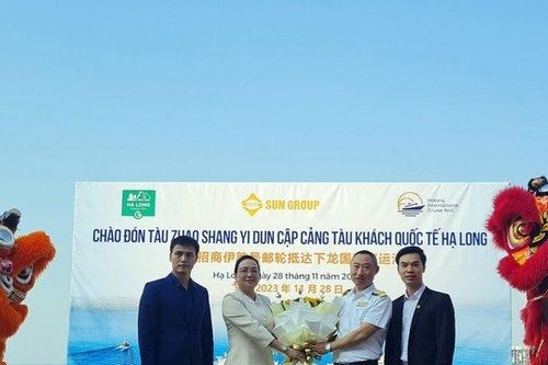 Quảng Ninh: Tạo sản phẩm đặc thù thu hút du khách Trung Quốc