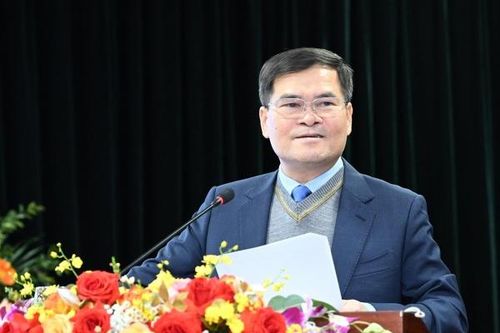 Quảng Ninh mong muốn Bộ Công Thương hỗ trợ phát triển công nghiệp chế biến chế tạo