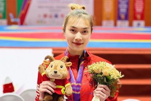 Quỹ Phát triển tài năng Việt hỗ trợ học bổng cho 2 tài năng thể thao