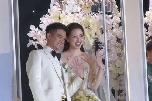 Chuyện tình của cô dâu xinh đẹp hot nhất MXH