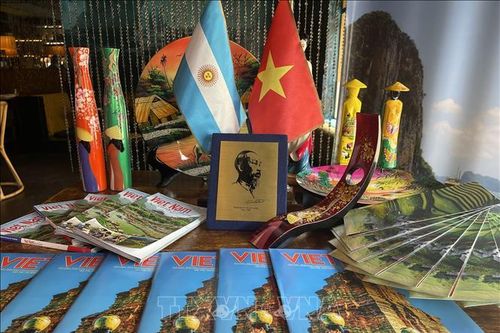 Quảng bá văn hóa và ẩm thực Việt Nam tại Argentina