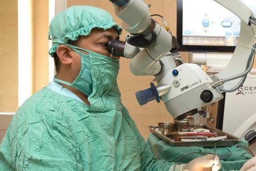 Bệnh viện Mắt Sài Gòn Vinh điều trị hiệu quả bệnh đục thủy tinh thể bẩm sinh
