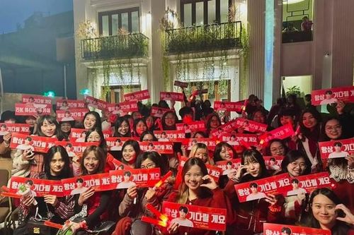 V-Cass hai miền tưng bừng hội ngộ mừng kỷ niệm 20 năm ra mắt của TVXQ!