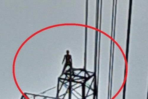 Người đàn ông nhậu say, 3 lần leo cột điện cao thế 500kV