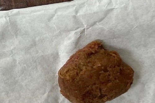 Ăn món bánh quen thuộc, bé trai 7 tuổi tử vong nghi do nghẹt thở