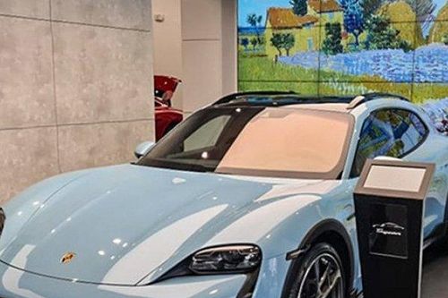 Xe điện Porsche Taycan bị triệu hồi để kiểm tra pin