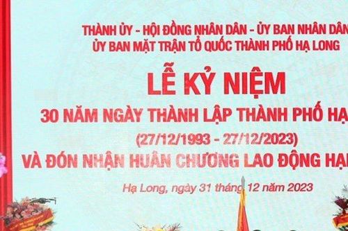 Quảng Ninh: Kỷ niệm 30 năm Ngày thành lập Tp.Hạ Long