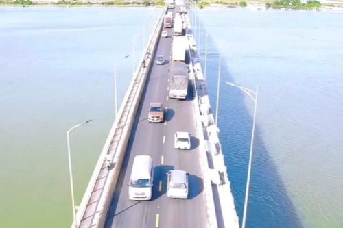 Nâng cấp, mở rộng cầu Gianh và cầu Quán Hàu lên 4 làn xe
