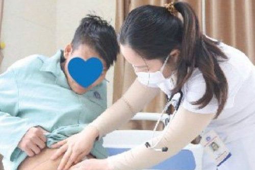 Đi tiểu rắt, ra máu, người đàn ông sốc vì bị ung thư tiền liệt tuyến