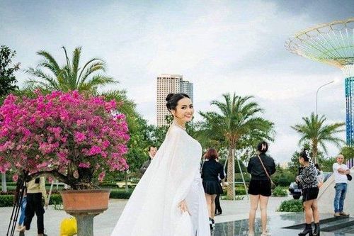 Cuộc sống của Hoa hậu Bích Hạnh thế nào sau 1 năm đăng quang?