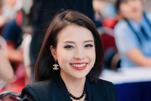 Gen Z dễ rơi vào cái bẫy 'người vô dụng' nếu không nỗ lực học hỏi