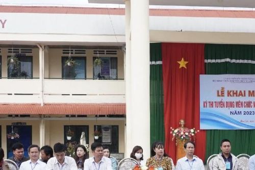 Lâm Đồng: Làm rõ vụ 13 giáo viên, nhân viên dùng chứng chỉ giả để thi viên chức