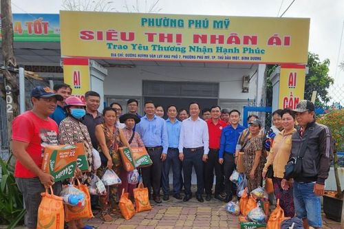 Bình Dương: Lan tỏa yêu thương đến với người nghèo