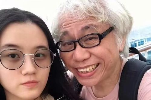 Nhạc sĩ Lý Khôn Thành qua đời, người vợ kém 40 tuổi cầu cứu