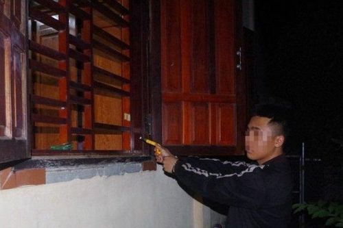 Khởi tố bị can dựng hiện trường giả để trộm tiền của mẹ ruột
