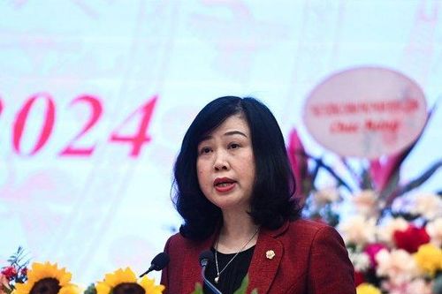 Bộ trưởng Y tế: Tình trạng thiếu thuốc, trang thiết bị vẫn còn diễn ra