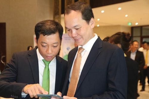 Khuyến khích sử dụng dịch vụ ngân hàng số