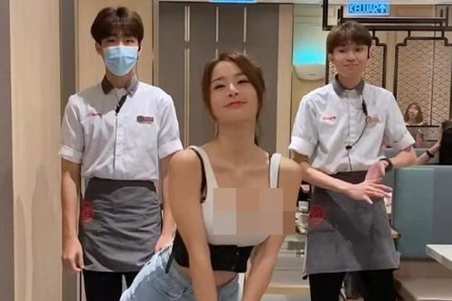 Hot girl quen mặt gây sốt với điệu nhảy gợi cảm ở quán lẩu