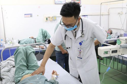 Hậu quả khôn lường vì tự ý dùng thuốc gửi từ nước ngoài về