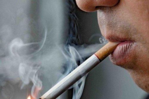 Người đàn ông mắc ung thư phổi di căn vì thói quen khó bỏ suốt nhiều năm