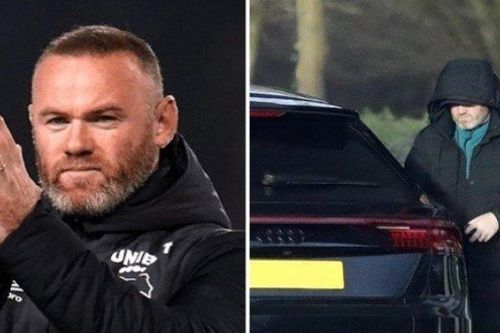 'Cậu bé vàng' Wayne Rooney lộ diện già nua, xác xơ sau khi nhận tin sa thải