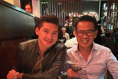 Quá khứ người đàn ông bán bình hoa 300 triệu, hộp đựng khăn giấy 31 triệu đang gây chú ý