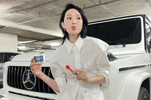 Hiền Hồ lần đầu nói về loạt ảnh từng gây chấn động, đáp trả căng: 'Chuyện tình cảm một mình em quyết định được hết sao?'