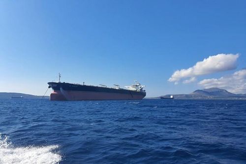 Iran bắt giữ tàu ngoài khơi Oman nhằm trả đũa Mỹ?