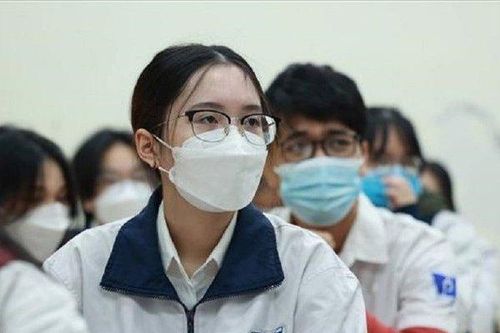 Bản tin 17/1: Sau khi ăn hải sản ở quán nướng, 17 người nhập viện gấp