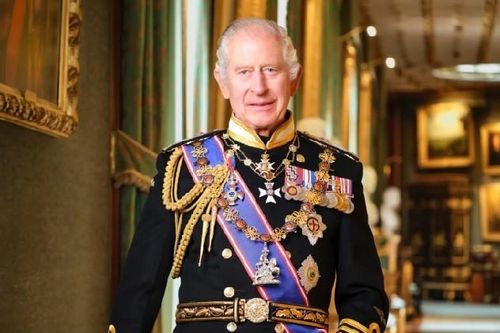Anh: Vua Charles III và Công nương Kate đều phải nhập viện
