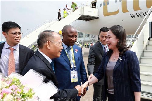Phó Chủ tịch nước đến Uganda, bắt đầu chuyến tham dự Hội nghị Cấp cao lần thứ 19 Phong trào Không liên kết