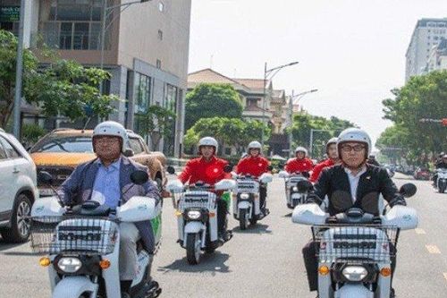 Ngắm mẫu xe máy điện Honda Benly e: chuyên để giao hàng