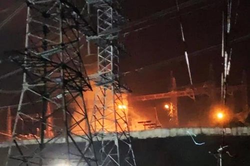 Nhanh chóng xử lý vụ cháy trạm biến áp 500 KV thủy điện Hòa Bình