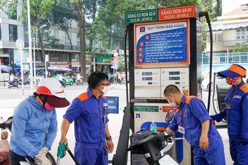Giá xăng dầu tăng, cán mốc 22.500 đồng/lít