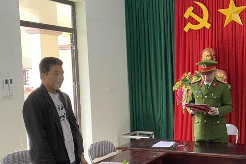 Bắt Giám đốc và các cán bộ, giáo viên Công ty Cổ phần vận tải, dịch vụ và xây dựng Bắc Kạn