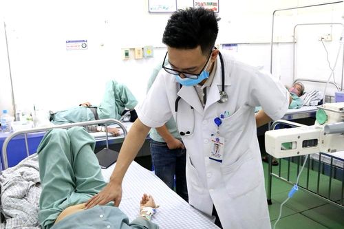 Hệ lụy khi tự ý dùng thuốc 'xách tay'